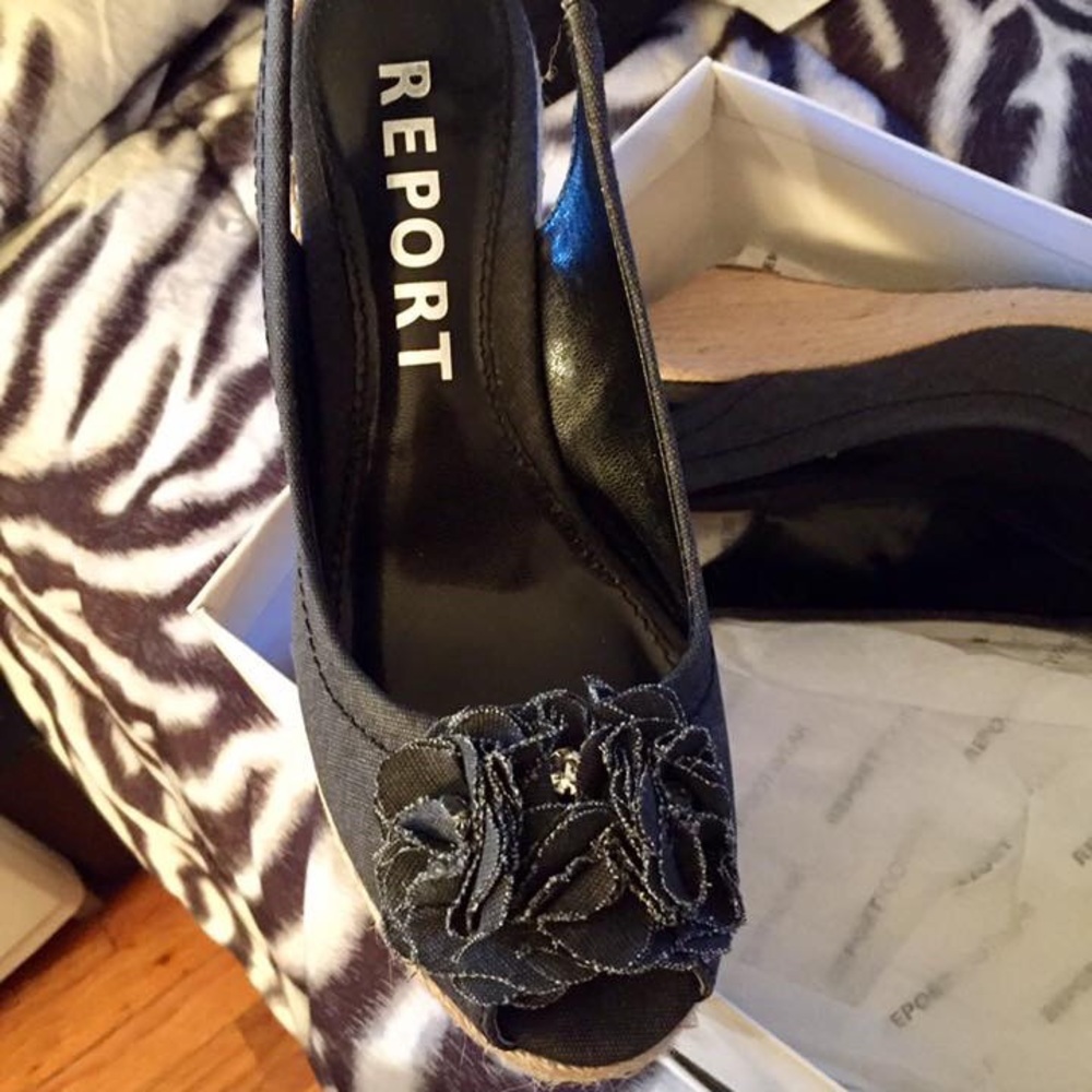 Wedge brand new size 7 1/2 Denim